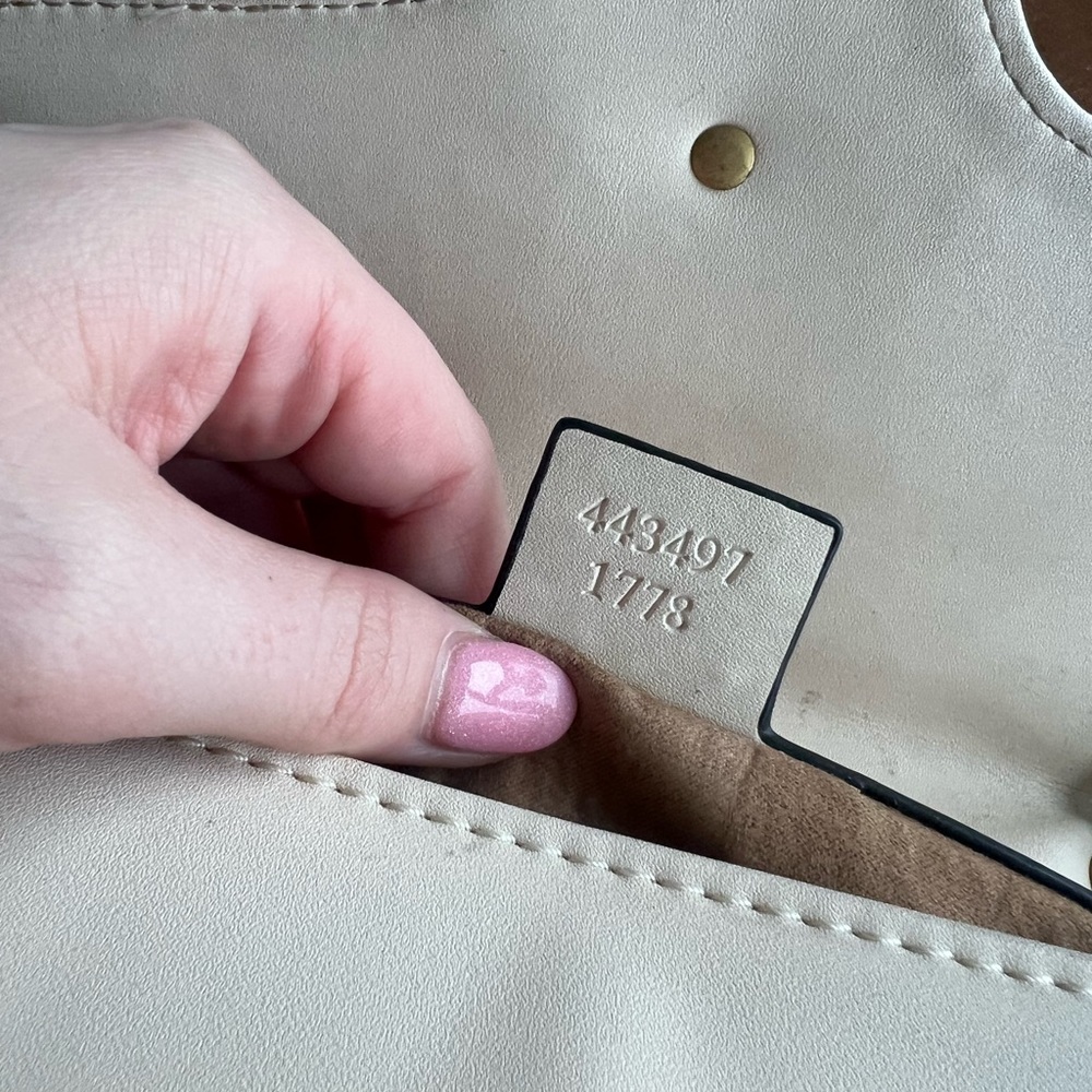 Gucci Marmont Used/Damaged - Picture 3 of 9